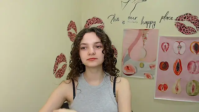  SusieSu  online show from 02/01/25, 07:15