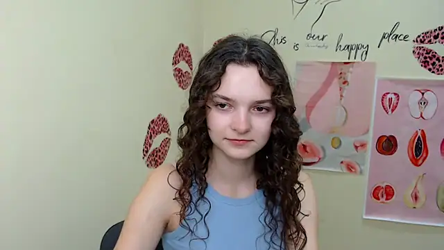  SusieSu  online show from 02/04/25, 12:55