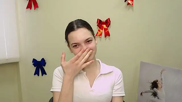  SusieSu  online show from 02/05/25, 07:18