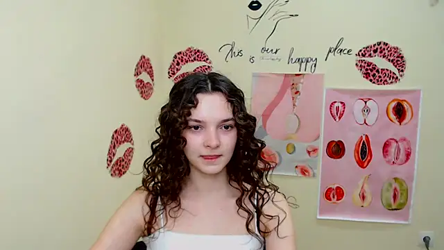  SusieSu  online show from 02/11/25, 01:20