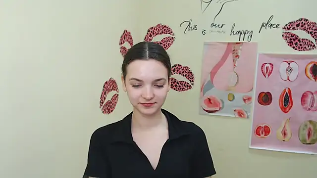  SusieSu  online show from 02/13/25, 10:44