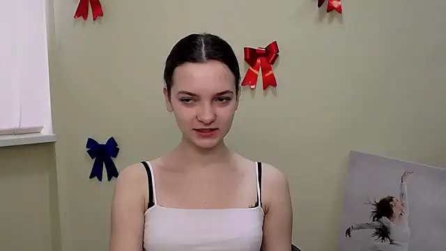  SusieSu  online show from 02/21/25, 07:23