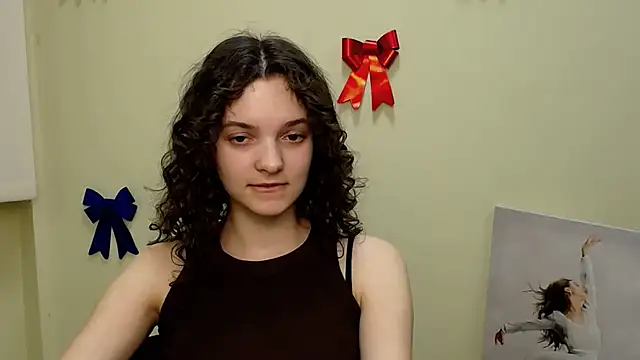  SusieSu  online show from 02/25/25, 01:06