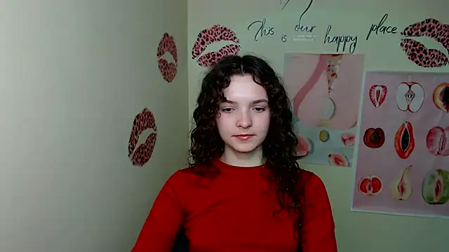  SusieSu  online show from 03/07/25, 10:43