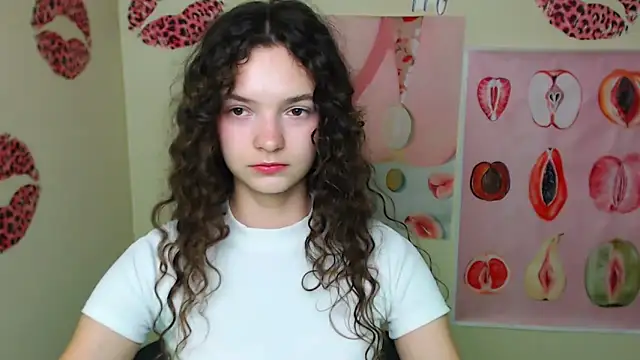  SusieSu  online show from 11/22/25, 07:07