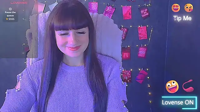 Snapshot of Violla_My chatting on 11/14/25, 12:37 Violla My online show from 11/14/25, 12:37