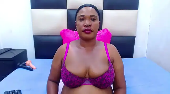 LICKABLEASSxxxx online show from 02/24/25, 07:41