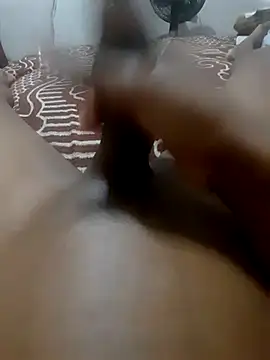 Snapshot of lostblack36 chatting on 09/17/25, 09:27 lostblack36 online show from 09/17/25, 09:27