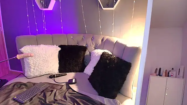 Tiffany sander online show from 01/29/25, 10:43