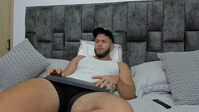 Snapshot of BastianFerrari chatting on 12/21/24, 10:40 BastianFerrari online show from 12/21/24, 10:40