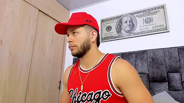 Snapshot of BastianFerrari chatting on 02/04/25, 03:11 BastianFerrari online show from 02/04/25, 03:11