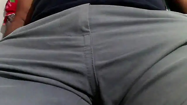 Snapshot of GO_LALA chatting on 12/19/24, 09:29 GO LALA online show from 12/19/24, 09:29