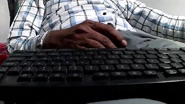 Snapshot of GO_LALA chatting on 01/13/25, 12:13 GO LALA online show from 01/13/25, 12:13