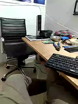 Snapshot of GO_LALA chatting on 01/22/25, 10:29 GO LALA online show from 01/22/25, 10:29