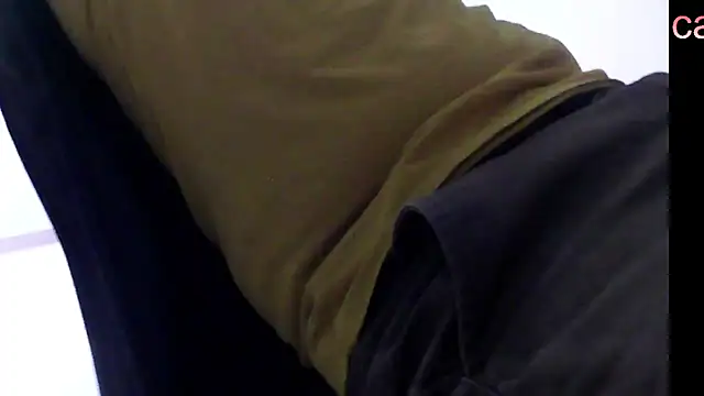 Snapshot of GO_LALA chatting on 03/22/25, 02:05 GO LALA online show from 03/22/25, 02:05