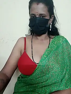 Snapshot of akshara_22 chatting on 01/18/25, 02:44 akshara 22 online show from 01/18/25, 02:44