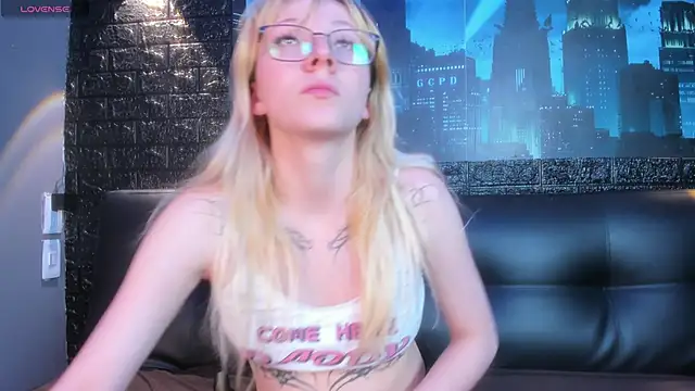 Cloe five online show from 01/16/26, 12:31