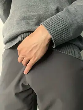 Snapshot of pteno1 chatting on 12/26/24, 07:38 pteno1 online show from 12/26/24, 07:38