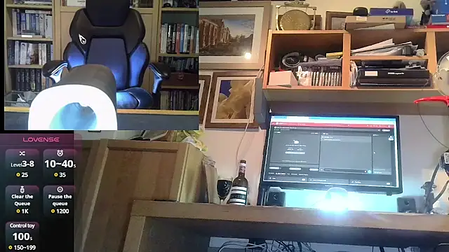 Snapshot of nataliecdlive chatting on 01/10/25, 11:18 nataliecdlive online show from 01/10/25, 11:18