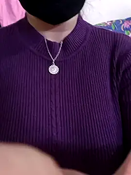 Snapshot of Anamika_Kapoor chatting on 12/28/24, 03:04 Anamika Kapoor online show from 12/28/24, 03:04