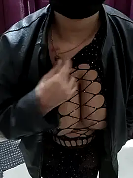 Snapshot of Anamika_Kapoor chatting on 01/02/25, 05:14 Anamika Kapoor online show from 01/02/25, 05:14