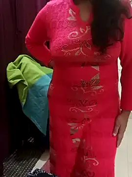 Snapshot of Anamika_Kapoor chatting on 01/13/25, 07:53 Anamika Kapoor online show from 01/13/25, 07:53