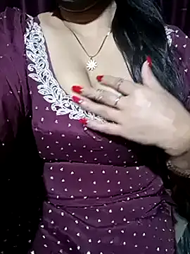 Snapshot of Anamika_Kapoor chatting on 02/28/25, 07:14 Anamika Kapoor online show from 02/28/25, 07:14