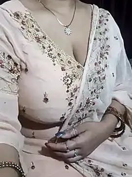 Snapshot of Anamika_Kapoor chatting on 03/05/25, 07:27 Anamika Kapoor online show from 03/05/25, 07:27