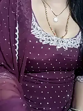 Snapshot of Anamika_Kapoor chatting on 03/11/25, 07:03 Anamika Kapoor online show from 03/11/25, 07:03