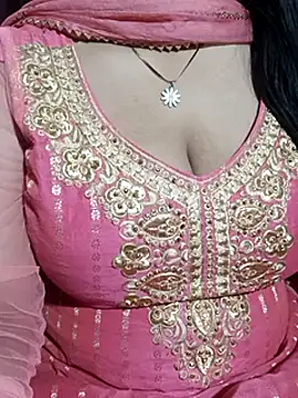 Snapshot of Anamika_Kapoor chatting on 03/12/25, 07:28 Anamika Kapoor online show from 03/12/25, 07:28