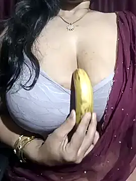 Snapshot of Anamika_Kapoor chatting on 03/19/25, 10:20 Anamika Kapoor online show from 03/19/25, 10:20