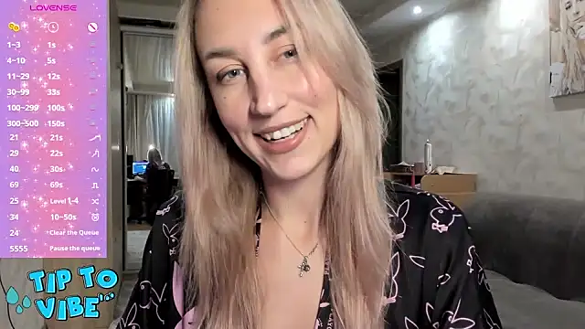 Snapshot of lady_Nati chatting on 12/22/24, 03:22 lady Nati online show from 12/22/24, 03:22