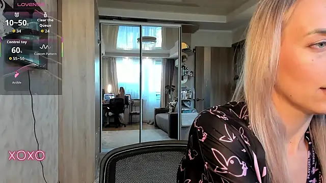 Snapshot of lady_Nati chatting on 09/22/25, 01:24 lady Nati online show from 09/22/25, 01:24