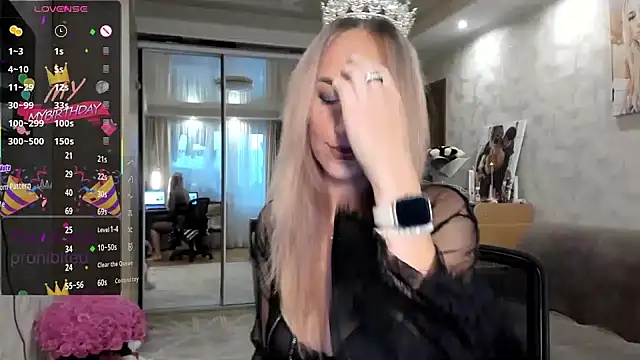 Snapshot of lady_Nati chatting on 11/17/25, 11:49 lady Nati online show from 11/17/25, 11:49