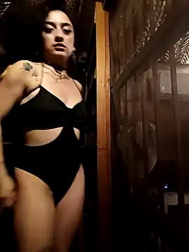 Lila Desiree online show from 12/05/24, 11:29