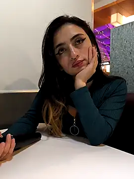 Lila Desiree online show from 12/29/24, 02:38