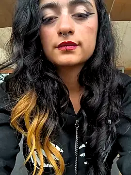 Lila Desiree online show from 02/13/25, 07:42