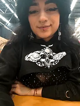 Lila Desiree online show from 09/21/25, 09:38