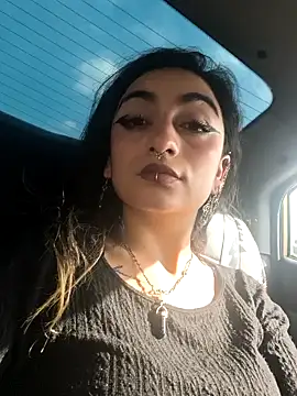 Snapshot of Lila_Desiree chatting on 12/01/25, 02:00 Lila Desiree online show from 12/01/25, 02:00