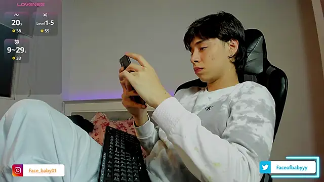 facebaby1 online show from 02/19/26, 04:41