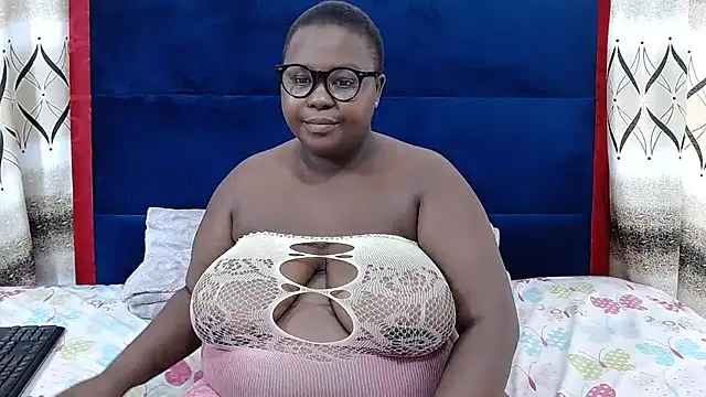 Snapshot of Sexybubbles14xxx chatting on 02/05/25, 07:50 Sexybubbles14xxx online show from 02/05/25, 07:50