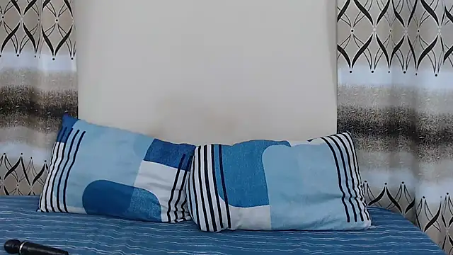 Snapshot of Sexybubbles14xxx chatting on 02/16/25, 04:42 Sexybubbles14xxx online show from 02/16/25, 04:42