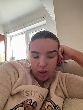 maisiesmithx online show from 01/06/25, 01:52