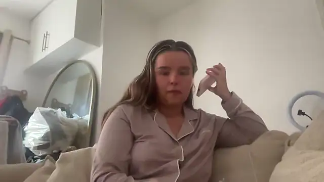 maisiesmithx online show from 09/22/25, 11:34