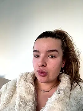 maisiesmithx online show from 01/07/26, 12:18