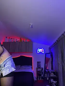 sue   0 online show from 10/24/25, 06:10