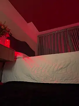 Snapshot of sue___0 chatting on 03/04/26, 06:41 sue 0 online show from 03/04/26, 06:41