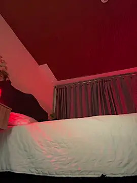 Snapshot of sue___0 chatting on 03/21/26, 06:07 sue 0 online show from 03/21/26, 06:07