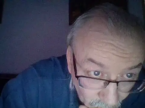 Snapshot of loverboyxxx69 chatting on 02/25/25, 05:15 loverboyxxx69 online show from 02/25/25, 05:15