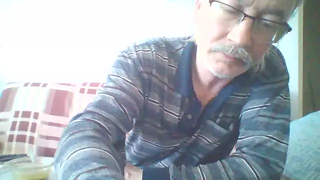 Snapshot of loverboyxxx69 chatting on 03/12/25, 02:45 loverboyxxx69 online show from 03/12/25, 02:45